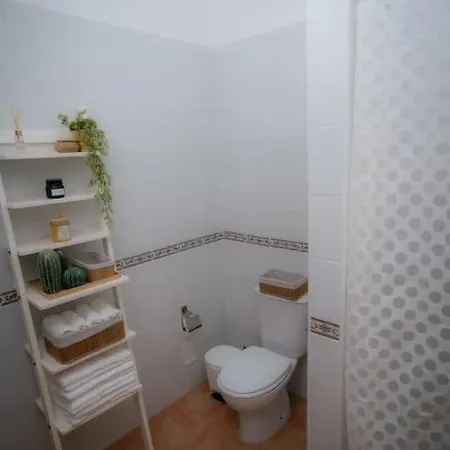 Coqueto Piso A 2 Min De La Playa Apartment *