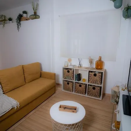 Coqueto Piso A 2 Min De La Playa Apartment *