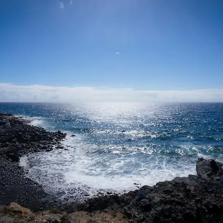 Coqueto Piso A 2 Min De La Playa Apartment *